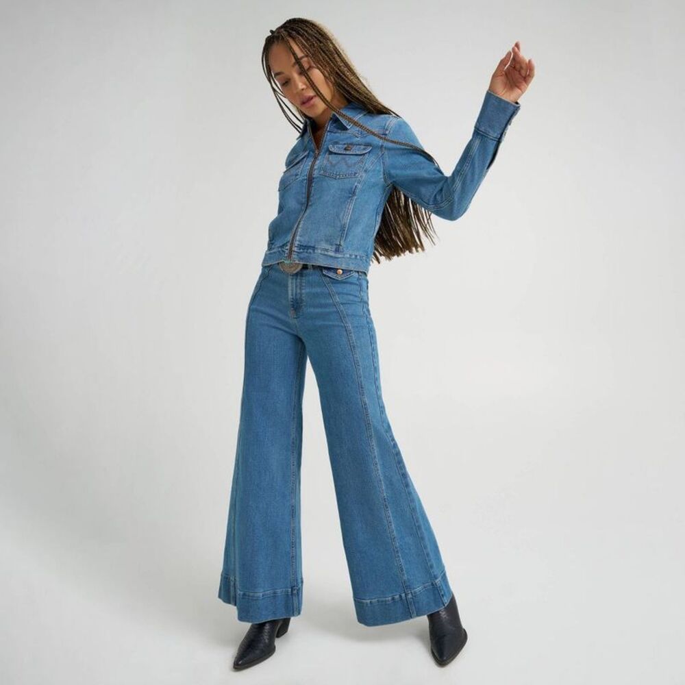 Wrangler Women's High-Rise Wide-Leg Jeans - Forever Wash 8
